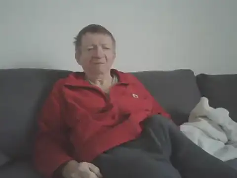 Snapshot of naturiste974 chatting on January 23, 8:25 am naturiste974 online show from January 23, 8:25 am