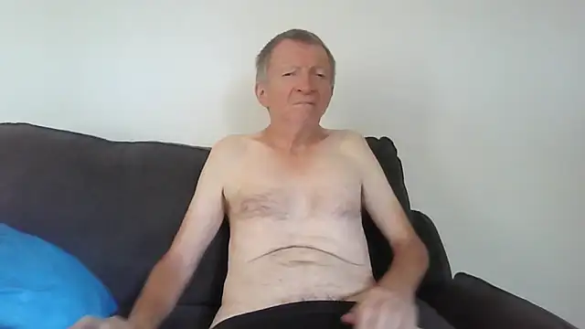 naturiste974 online show from April 2, 7:27 am