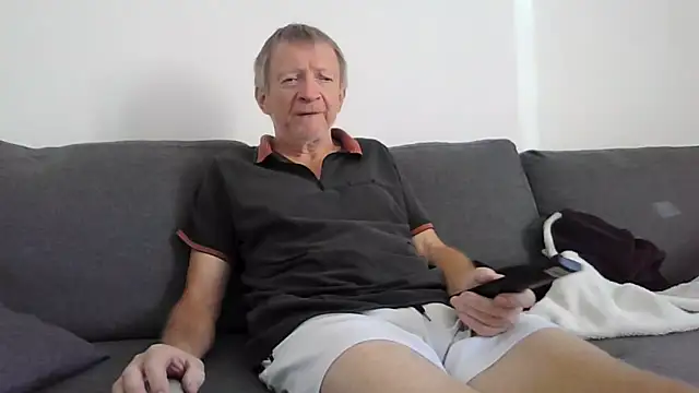 naturiste974 online show from April 19, 10:15 am