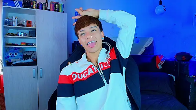 twink sebas  online show from February 2, 1:52 pm