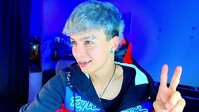 twink sebas  online show from December 20, 2:24 pm