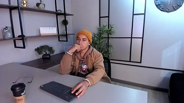 Andy Joy  online show from November 12, 12:00 pm