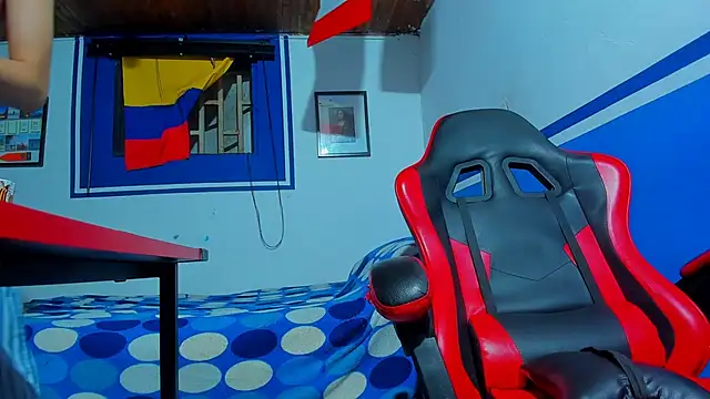 maxowens oficial online show from March 2, 9:00 pm