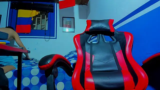 maxowens oficial online show from March 14, 8:27 pm