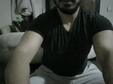 Snapshot of DateMike94 chatting on December 13, 10:34 pm DateMike94 online show from December 13, 10:34 pm