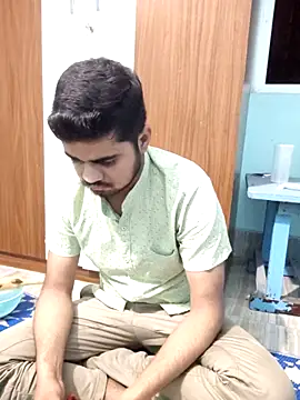 Ishan003 online show from April 24, 2:30 pm