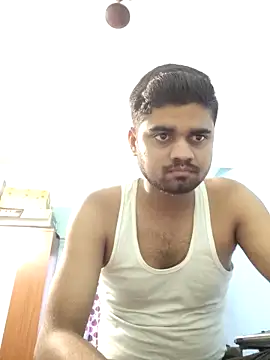 Ishan003 online show from April 22, 12:21 pm