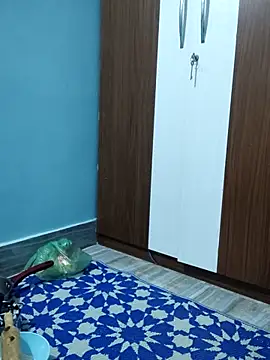 Ishan003 online show from April 23, 2:08 pm