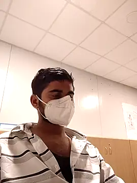 Ishan003 online show from December 18, 3:44 pm