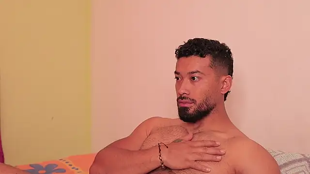 freddsexxx online show from April 28, 1:49 pm