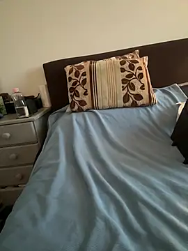 maturemale2024 online show from April 12, 6:09 pm