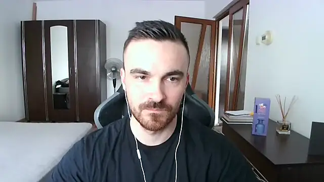 mu5clemania2 online show from April 22, 3:06 pm