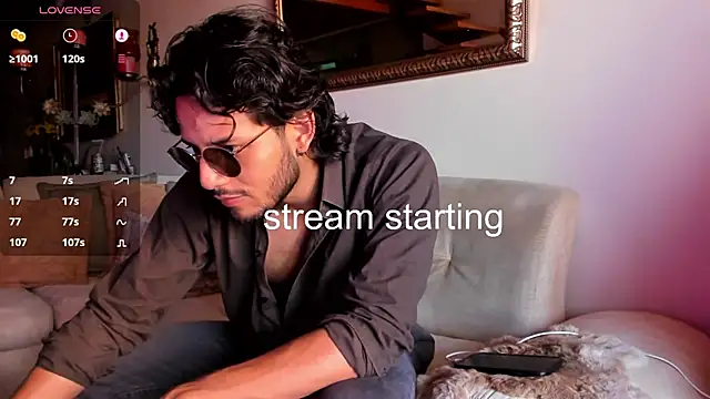 Nicholasrodrii online show from January 20, 9:11 pm