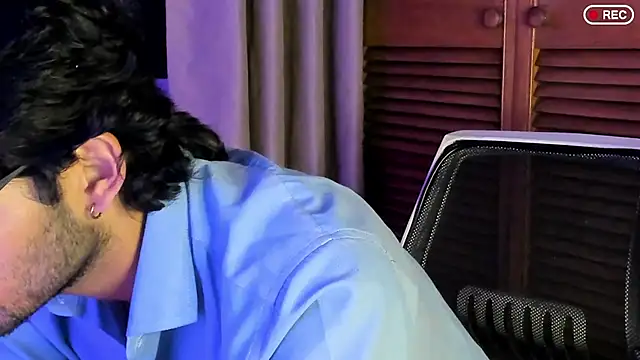 Nicholasrodrii online show from September 21, 12:33 am