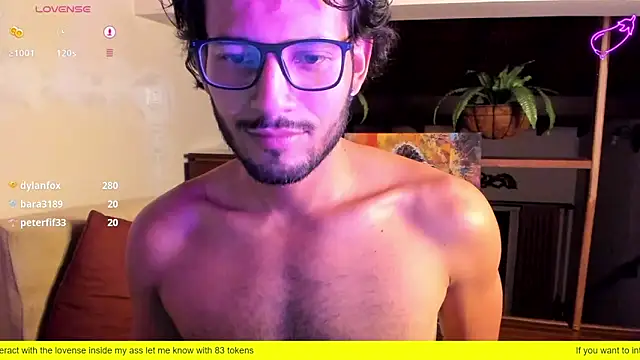 Nicholasrodrii online show from February 12, 11:41 pm