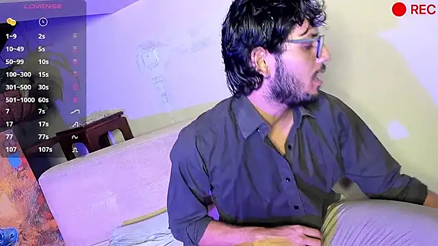 Nicholasrodrii online show from December 13, 10:34 pm