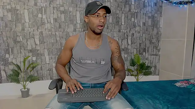 Snapshot of Joseephjackson chatting on January 15, 2:13 pm Joseephjackson online show from January 15, 2:13 pm