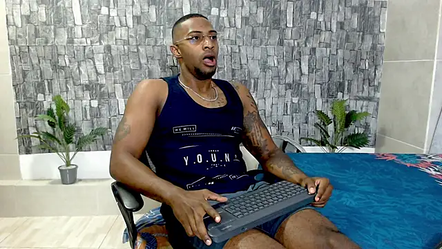 Snapshot of Joseephjackson chatting on March 1, 12:45 pm Joseephjackson online show from March 1, 12:45 pm
