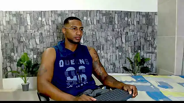 Snapshot of Joseephjackson chatting on March 19, 2:13 pm Joseephjackson online show from March 19, 2:13 pm