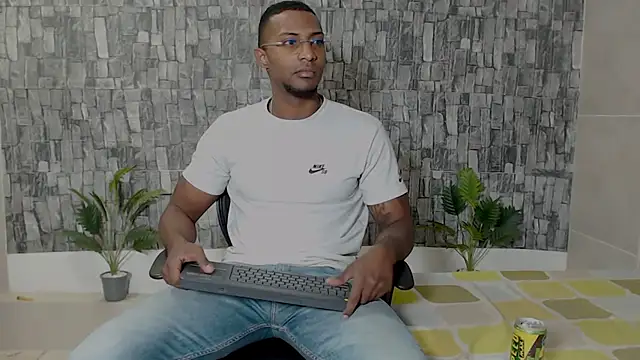 Snapshot of Joseephjackson chatting on February 4, 7:11 pm Joseephjackson online show from February 4, 7:11 pm