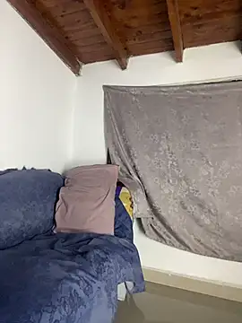 AndresSmith   online show from April 7, 8:47 am