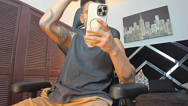 nakedfoam1 online show from March 29, 4:45 am