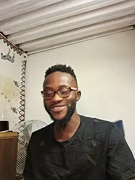 Snapshot of bull_Giant chatting on February 7, 11:55 pm bull Giant online show from February 7, 11:55 pm