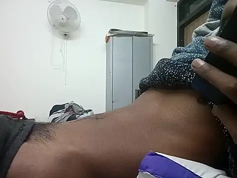 devilsam3327 online show from February 11, 10:15 pm