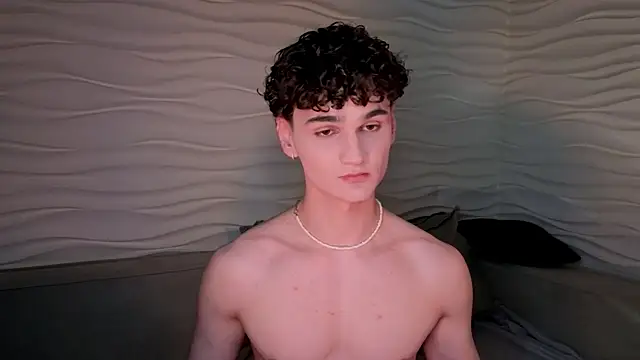Snapshot of adam_21cm__ chatting on February 1, 4:54 pm adam 21cm online show from February 1, 4:54 pm