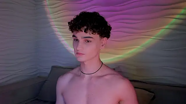 Snapshot of adam_21cm__ chatting on March 6, 4:17 pm adam 21cm online show from March 6, 4:17 pm