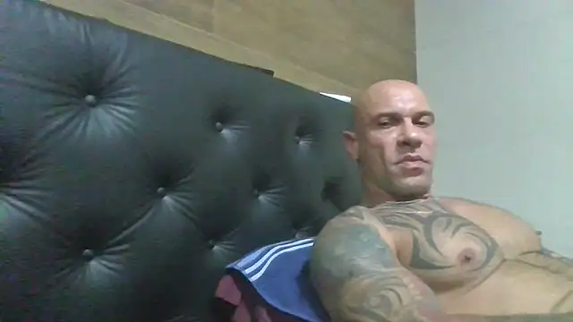 Arc8njoblack online show from April 8, 4:13 am