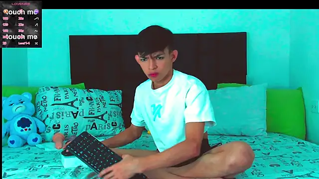 Tonny twink  online show from February 16, 4:21 pm