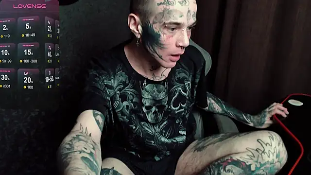 lonelycrystal online show from October 20, 8:35 pm