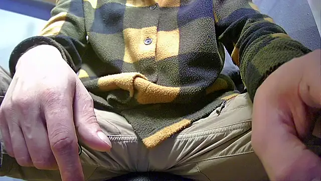 hardbigcock16 online show from October 27, 10:39 am