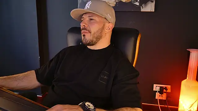 AngeloEric online show from April 16, 9:53 am