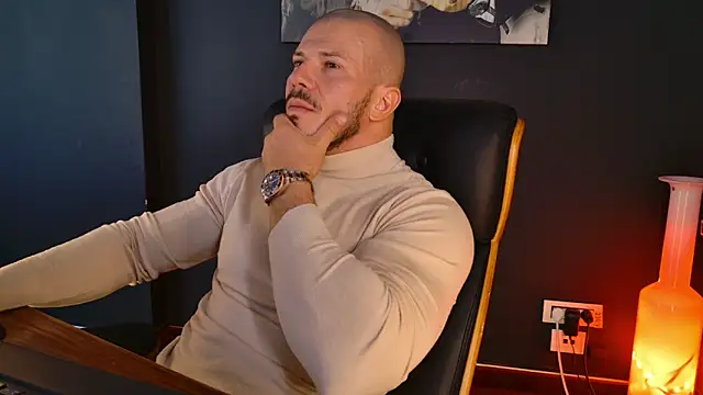 AngeloEric online show from October 21, 10:40 am