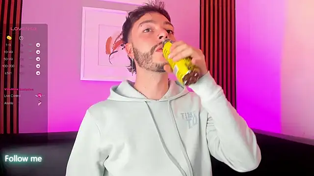 noah ricci online show from April 22, 3:57 am