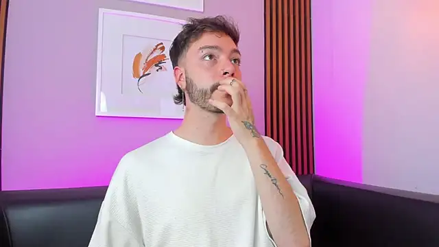 noah ricci online show from April 21, 3:56 am