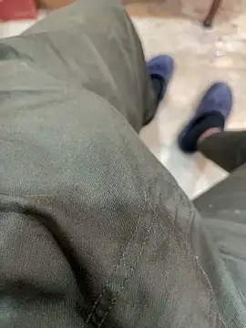 kunalmishra2003 online show from April 25, 3:20 pm