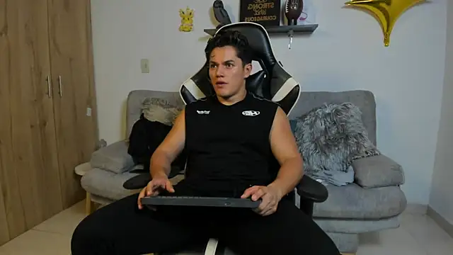 julian wallace online show from January 18, 11:07 pm