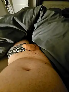 Feelixbi99 online show from December 19, 3:30 pm