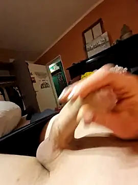 Josephine LIVE online show from February 14, 7:20 pm