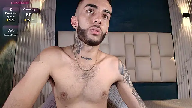 Snapshot of Marcelo_ruiz_ chatting on February 23, 7:25 pm Marcelo ruiz online show from February 23, 7:25 pm
