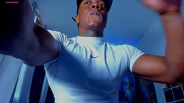 ronnie 7777 online show from March 17, 4:31 pm