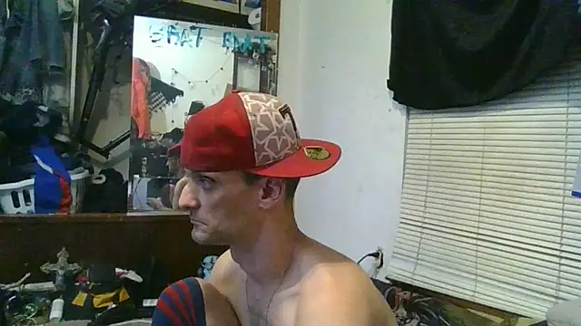 Snapshot of slinginbigD chatting on February 23, 9:17 am slinginbigD online show from February 23, 9:17 am