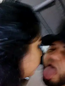 SINUECASTILLO online show from March 5, 2:46 pm