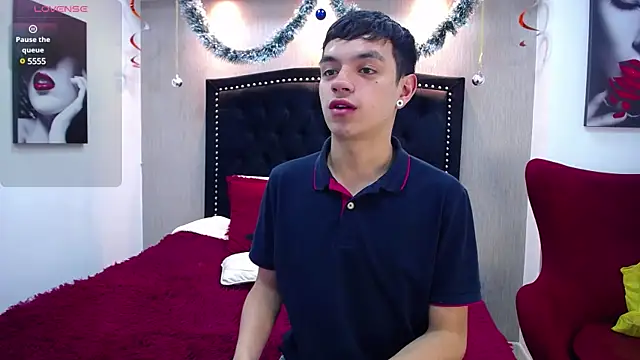 Snapshot of Mike_Lawford chatting on December 18, 1:34 pm Mike Lawford online show from December 18, 1:34 pm