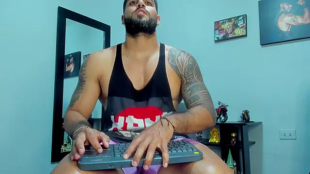 Snapshot of SamirHazard97 chatting on February 10, 8:10 pm SamirHazard97 online show from February 10, 8:10 pm