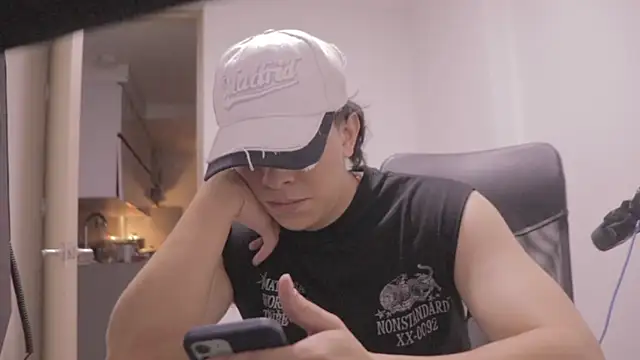 Tony Hoffa online show from October 17, 11:31 pm