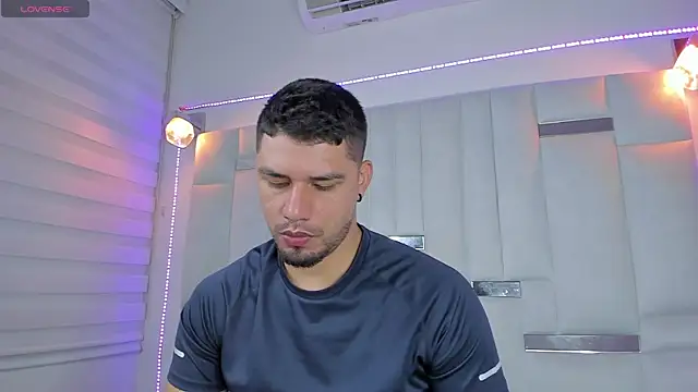 Jacoob19  online show from March 18, 12:28 pm